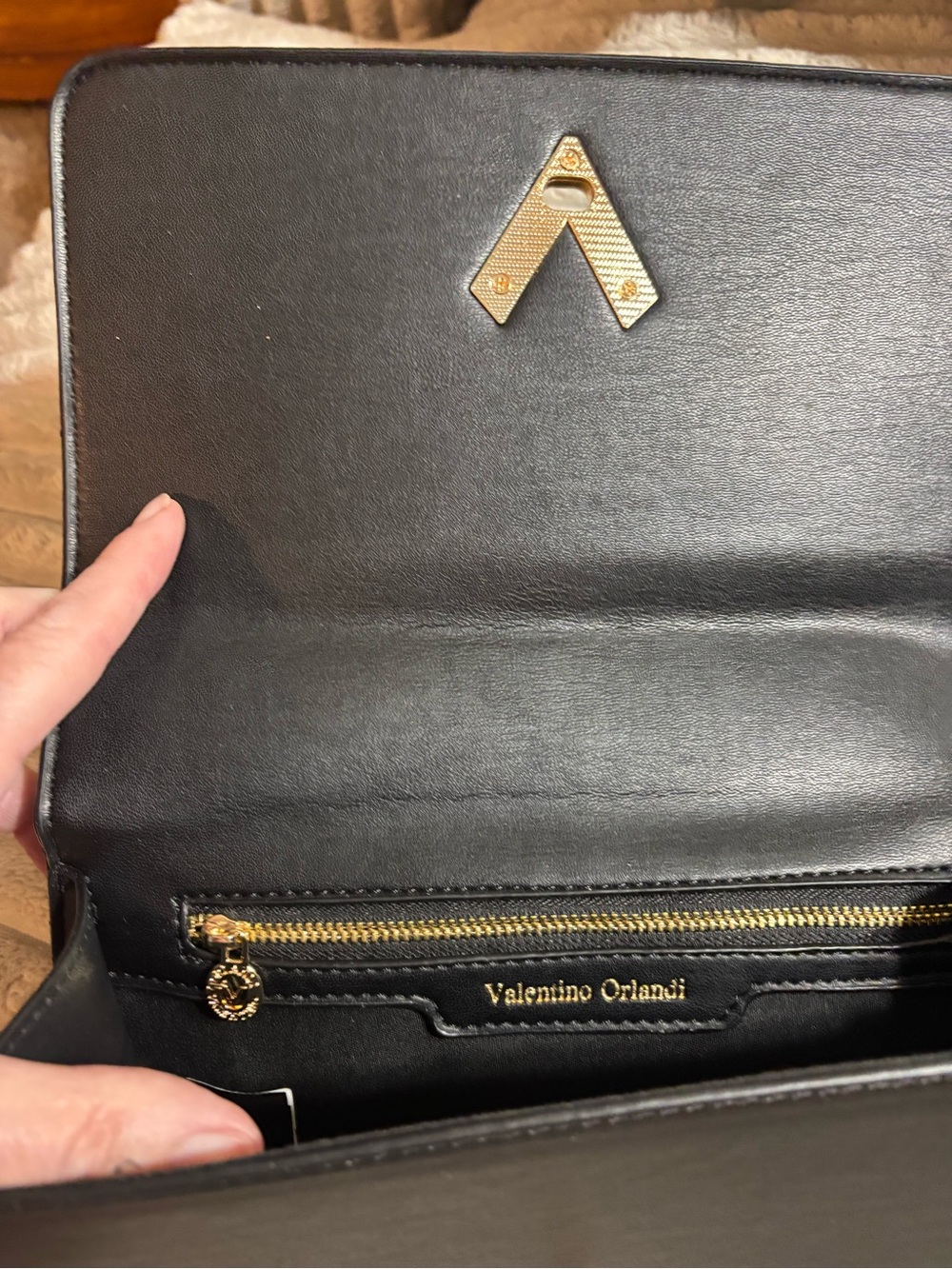 Valentino Orlandi Black Quilted Crossbody with Gold V Accent - Picture 4 of 8